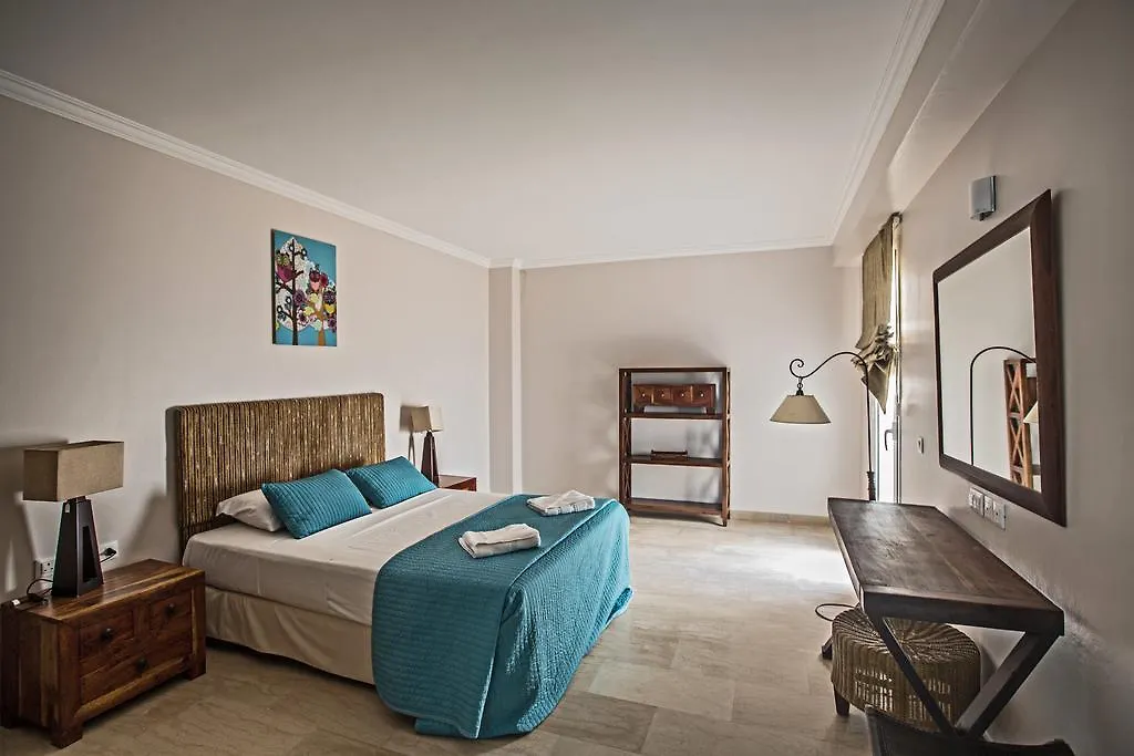 Leana Front Line Villa Protaras